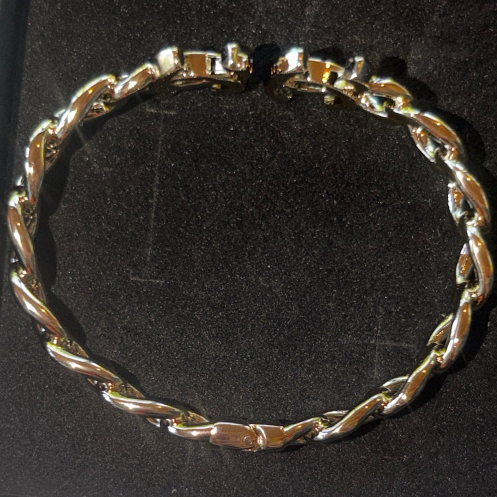 Chanel CC Open Chain Cuff + box - Picture 5 of 10